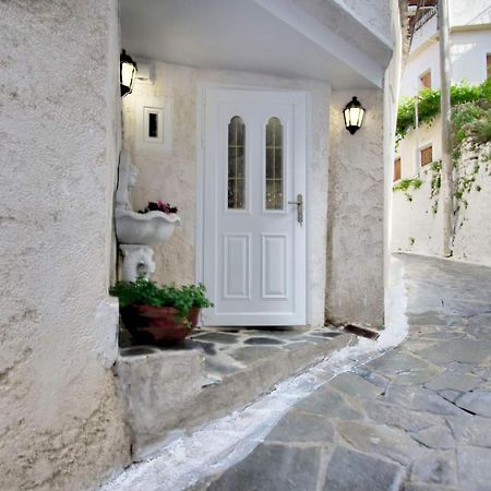 Παραδοσιακό Σπίτι Στο Χωριο Apartment Agioi Deka  Bagian luar foto