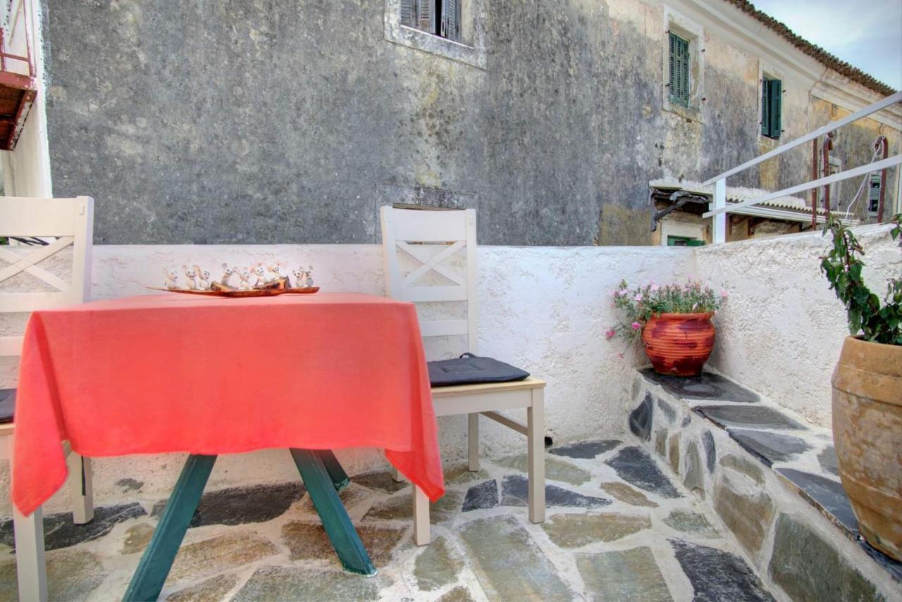 Παραδοσιακό Σπίτι Στο Χωριο Apartment Agioi Deka  Bagian luar foto